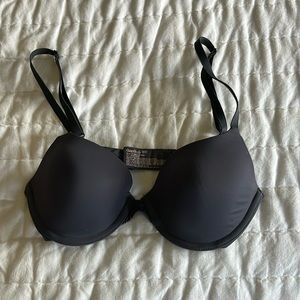 Gap Body Dark Gray Favorite T Shirt Bra 32B